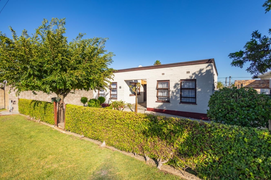 3 Bedroom Property for Sale in Belmont Park Western Cape